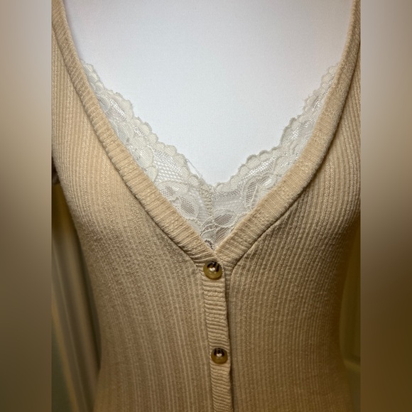 No Boundaries Women’s‎ Cream Knit Top Lace Detail Size Small - Picture 5 of 11